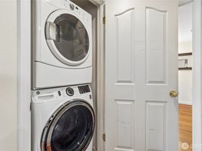 1111 10th Avenue E 20, Seattle WA 98102