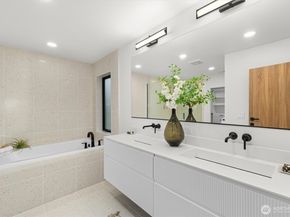 11340 23rd Avenue NE, Seattle WA 98125
