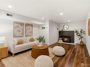 6825 Linden Avenue N, Seattle WA 98103