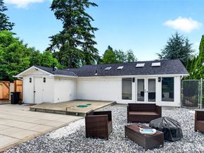 1420 S 359th Street, Federal Way WA 98003