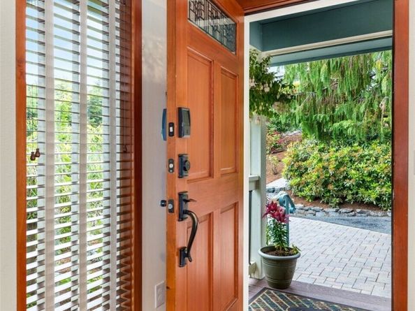 10320 Kay Way, Mukilteo WA 98275