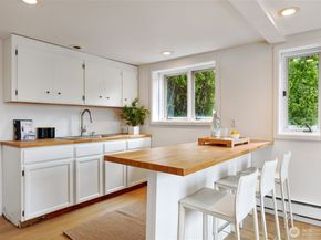 3951 Dayton Avenue N, Seattle WA 98103
