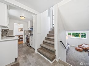 11239 35th Avenue SW, Seattle WA 98146