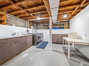 11239 35th Avenue SW, Seattle WA 98146