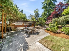11239 35th Avenue SW, Seattle WA 98146