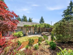 11239 35th Avenue SW, Seattle WA 98146