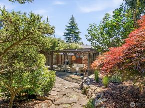 11239 35th Avenue SW, Seattle WA 98146