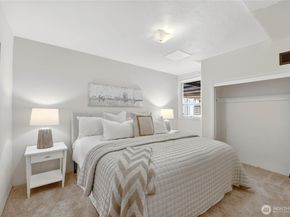 3722 SW Grayson Street, Seattle WA 98126