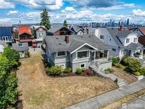 3722 SW Grayson Street, Seattle WA 98126