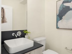 4411 1st Avenue NE, Seattle WA 98105