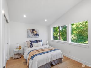 11731 Durland Avenue NE, Seattle WA 98125