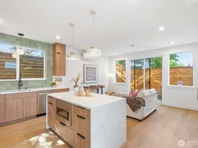 11731 Durland Avenue NE, Seattle WA 98125
