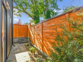 11731 Durland Avenue NE, Seattle WA 98125