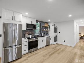 16031 SE 167th Place, Renton WA 98058
