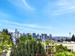 4529 Corliss Avenue N, Seattle WA 98103