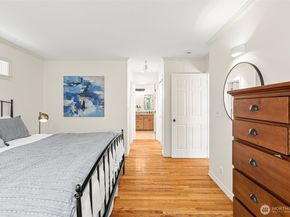 5791 Wimsey Lane NE, Bainbridge Island WA 98110