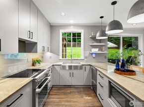 5791 Wimsey Lane NE, Bainbridge Island WA 98110