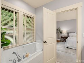 9551 NE South Beach Drive 3H, Bainbridge Island WA 98110
