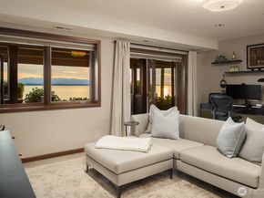 15718 72nd Avenue W, Edmonds WA 98026
