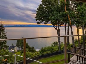 15718 72nd Avenue W, Edmonds WA 98026