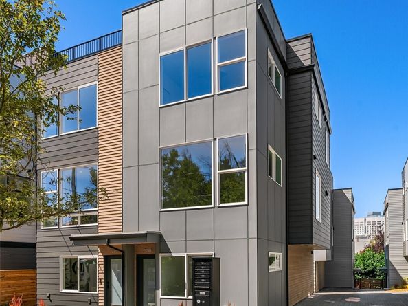 721 15th Avenue B, Seattle WA 98122