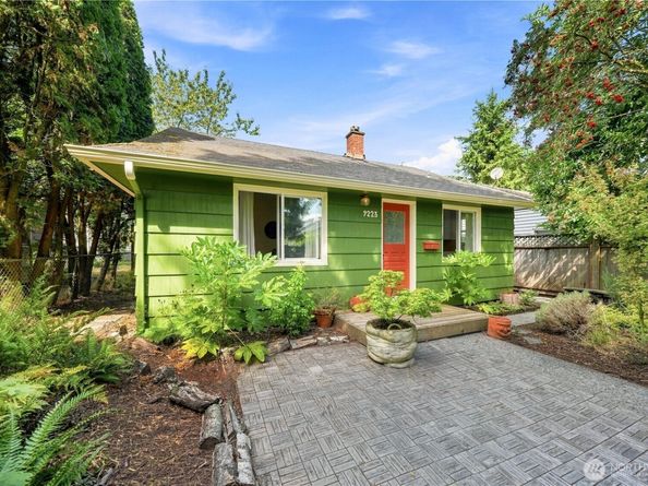 9223 21st Avenue SW, Seattle WA 98106