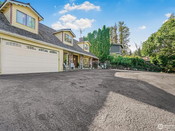 15255 206th Avenue SE, Renton WA 98059
