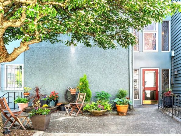 75 E Lynn Street B, Seattle WA 98102
