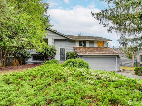 17415 159th Avenue SE, Renton WA 98058