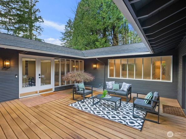 1520 Sycamore Drive SE, Issaquah WA 98027