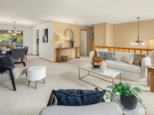 12016 106th Avenue NE, Kirkland WA 98034