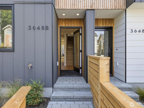 3648 B Greenwood Avenue N, Seattle WA 98103