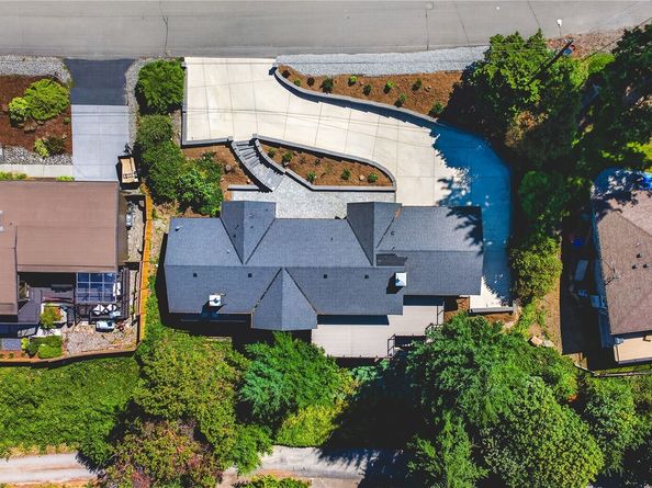 15705 62nd Avenue NE, Kenmore WA 98028