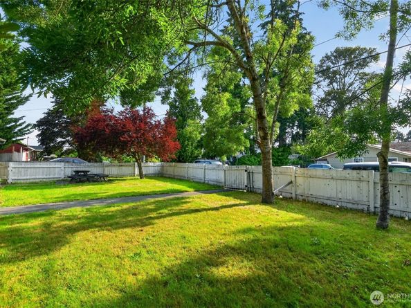 8526 8th Avenue W A, Everett WA 98204