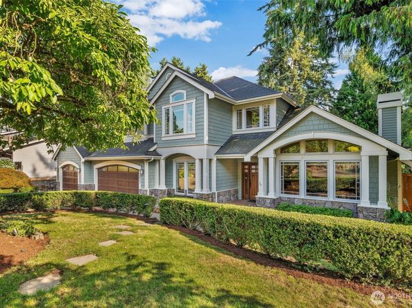 9845 NE 22nd Street, Bellevue WA 98004
