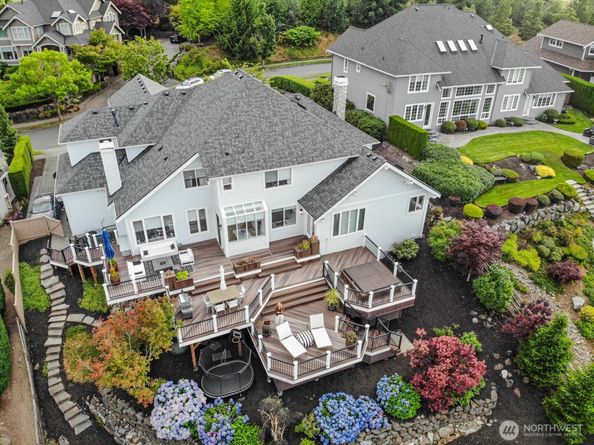 7014 Cascade Avenue SE, Snoqualmie WA 98065
