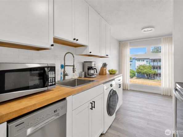 15146 65TH Avenue S 517, Tukwila WA 98188