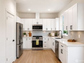 11014 6th Avenue W B, Everett WA 98204