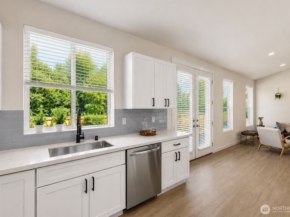 11014 6th Avenue W B, Everett WA 98204