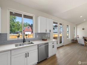 11014 6th Avenue W B, Everett WA 98204