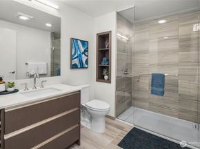 800 Columbia Street 1703, Seattle WA 98104