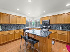 1817 180th Place SW, Lynnwood WA 98037