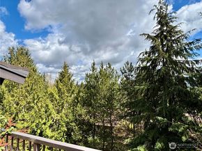 17918 23rd Lane NE 302, Shoreline WA 98155