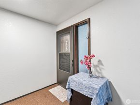 17918 23rd Lane NE 302, Shoreline WA 98155