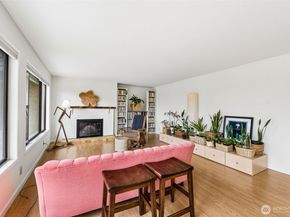 17918 23rd Lane NE 302, Shoreline WA 98155