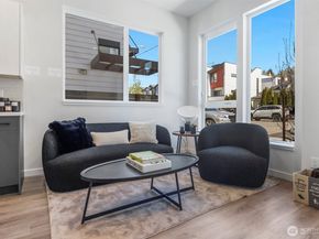 6727 Carleton Avenue S B, Seattle WA 98108