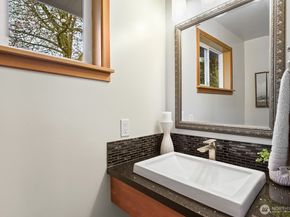 4902 NE 7th Place, Renton WA 98059