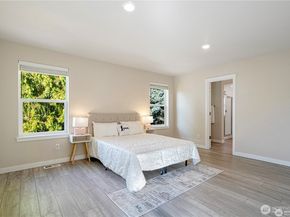 23827 SE 115th Place SE, Kent WA 98031