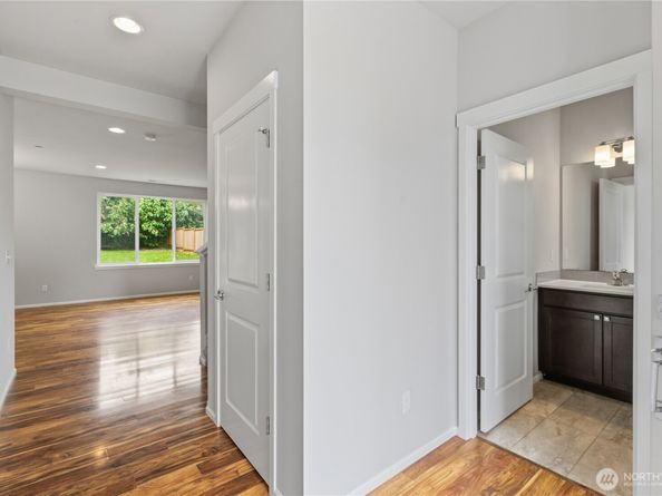 2906 S 135th Street, Tukwila WA 98168