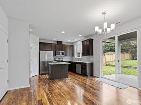 2906 S 135th Street, Tukwila WA 98168